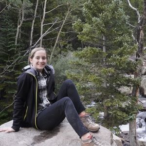 Meet your Posher, Emily